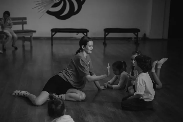 Школа танцев "AREV DANCE SCHOOL".