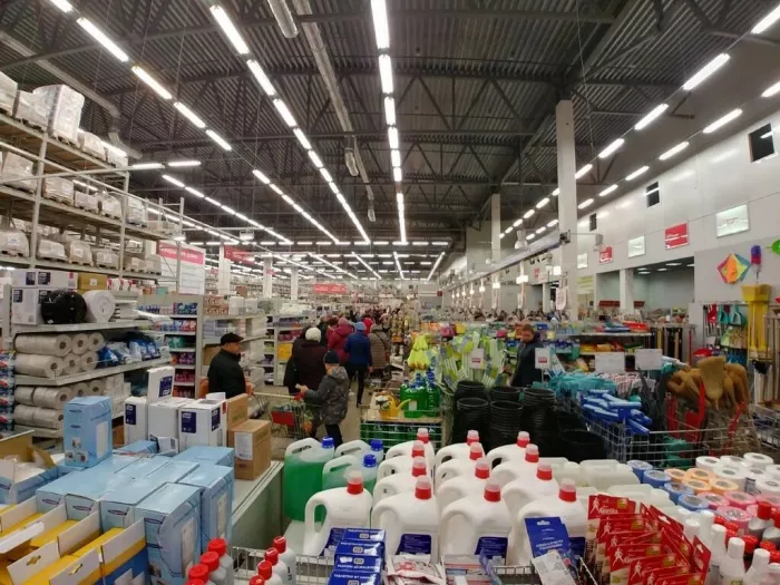 Строительный магазин "Максидом" на Тельмана
