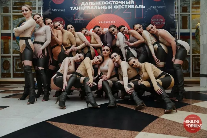 Школа танцев "EAST CAMP"