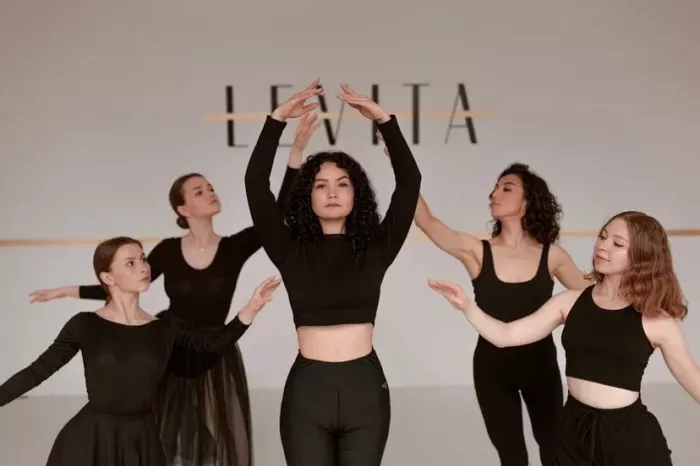 Студия балета и растяжки "Levita"