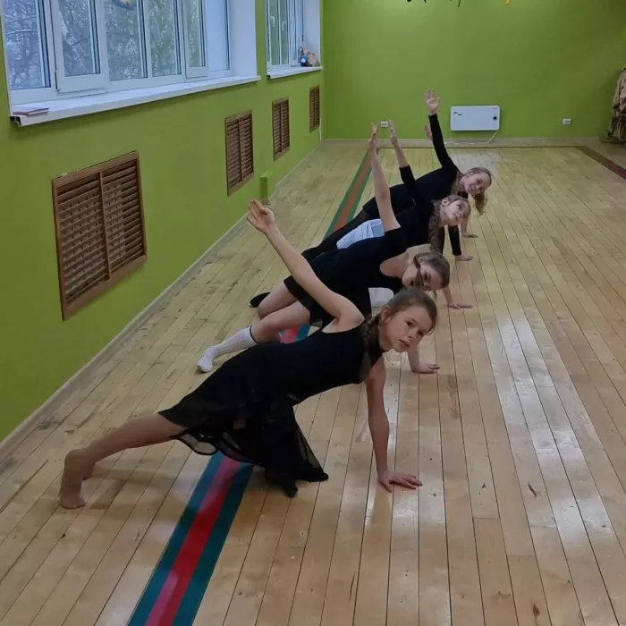 Танцевально-спортивный клуб "Танцевальный мир"