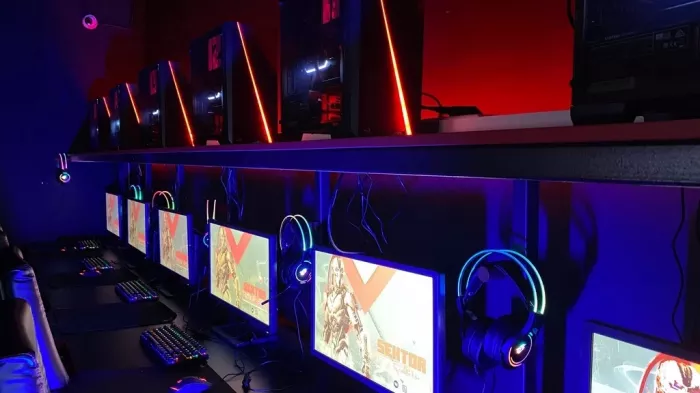 Игровой клуб "Cyber Mgdn"