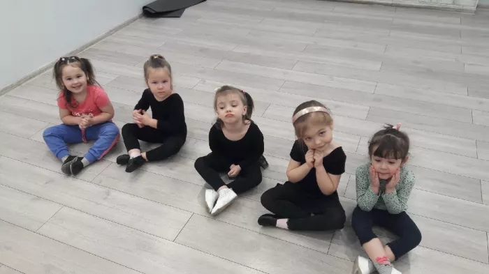 Школа танцев "Dance 4U"