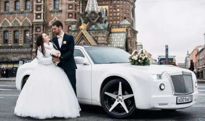 Аренда автомобиля с водителем «Five Cars»