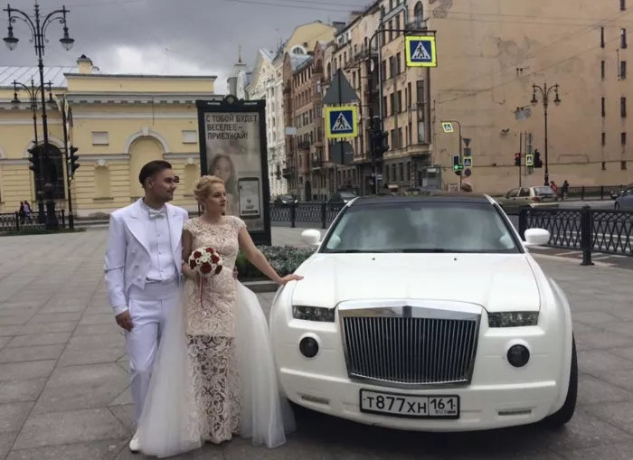 Аренда автомобиля с водителем «Five Cars»