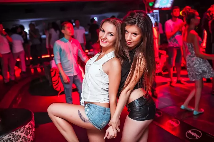 Ночной клуб "Школа"