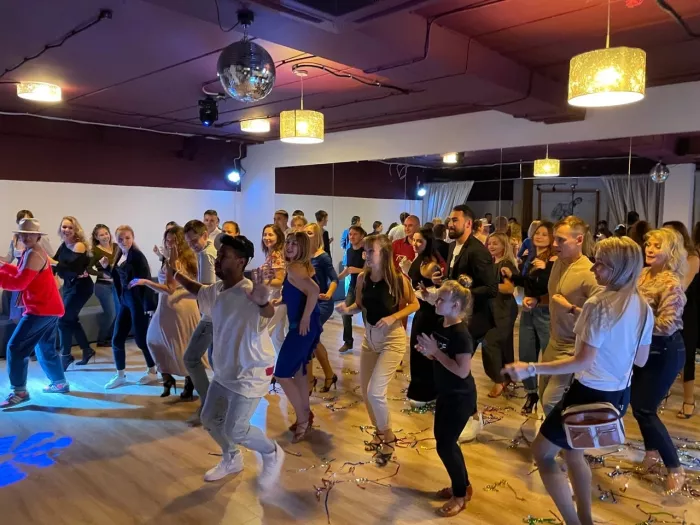 Академия танца "2DANCE"