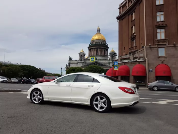 Аренда свадебных автомобилей "Merry Cars"