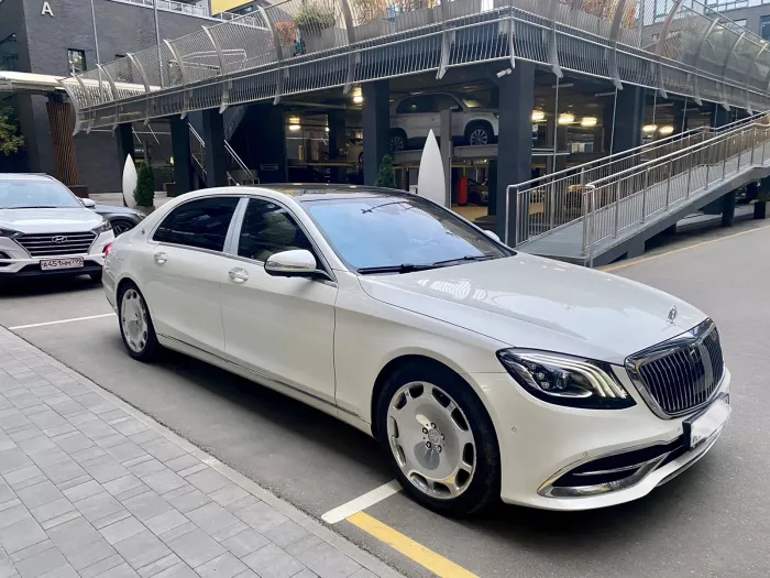 Аренда автомобилей с водителем в Санкт-Петербурге "GregoryRent"