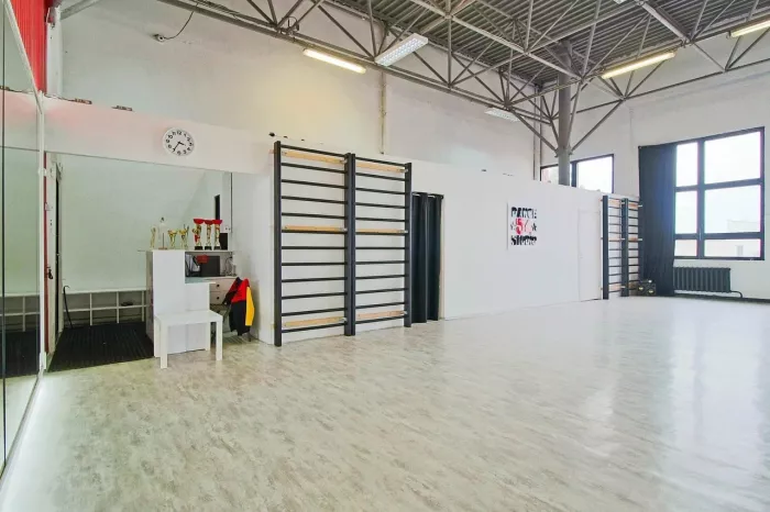 Школа танцев "Dance studio 54"