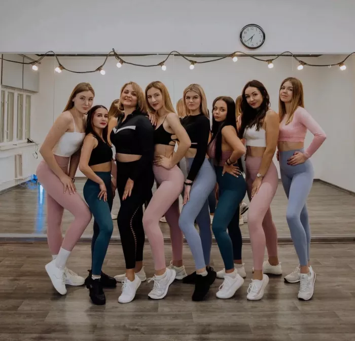 Школа танцев "Wi dance studio"