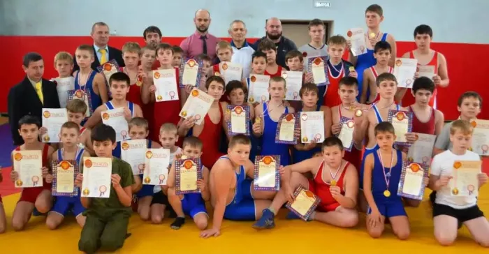 ​Спортивная школа "Вольная борьба"