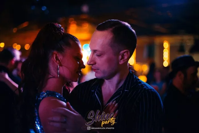 Школа танцев "Басикомба"