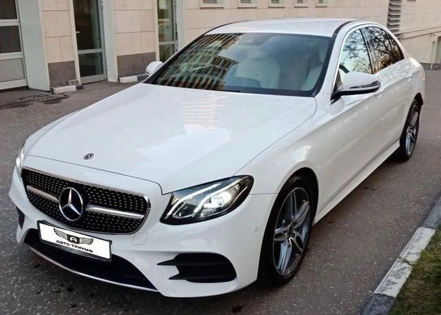 Аренда авто на свадьбу "АвтоТриумф"