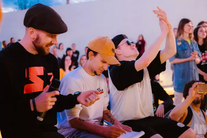 Школа танцев "Global Dance University" на ​Стахановской