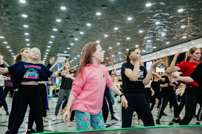 Школа танцев "Global Dance University" на ​Стахановской