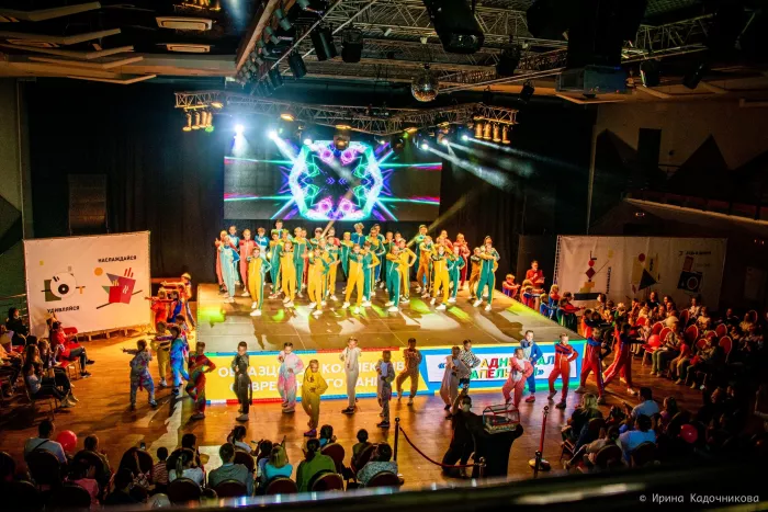 Студия современного танца "Апельсин" на Студенческой