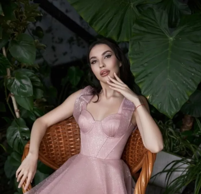 Студия вечерних и свадебных платьев "Lipsi Studio"