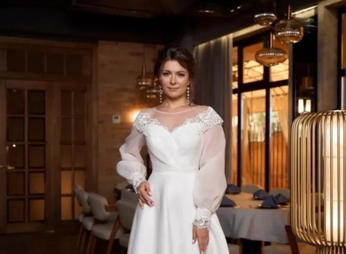 Студия вечерних и свадебных платьев "Lipsi Studio"