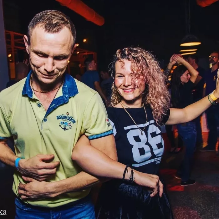Школа танцев "Salsa сubana Ekb"