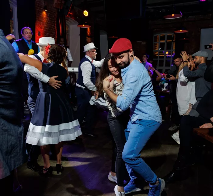 Школа танцев "Salsa сubana Ekb"