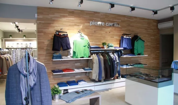 Салон мужских костюмов и аксессуаров "Pierre Cardin"