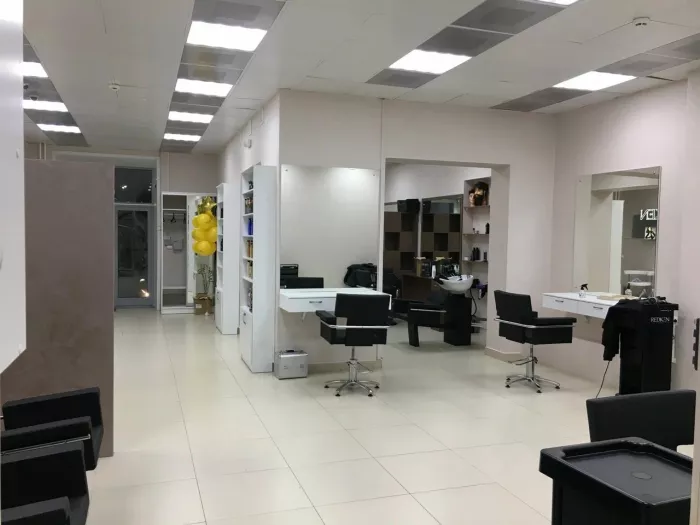 Салон красоты "Redken luxe"