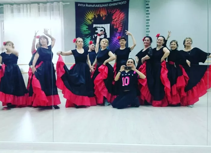 Школа танцев Спортивно-танцевальный клуб "Золотой АИ"