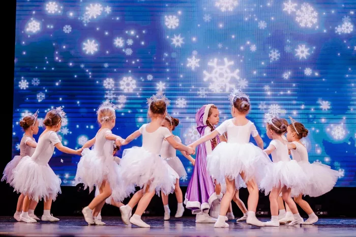 Школа танцев "M & dance" на Краснолесье
