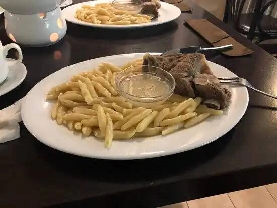 Ресторан "Вкусный дворик"