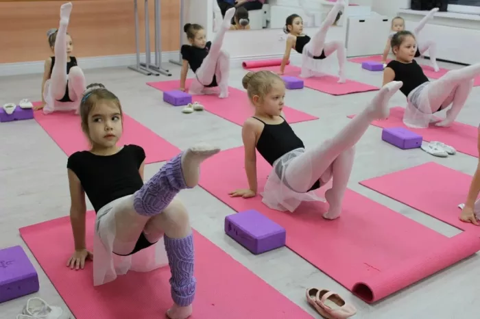 Спортивная школа «АкадемСпорт» на Академика Сахарова