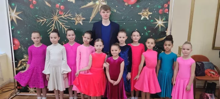 Спортивная школа «АкадемСпорт» на Академика Сахарова