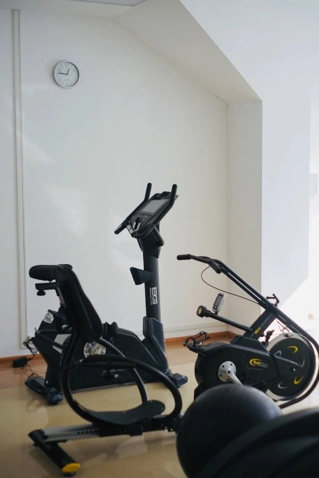 ​Фитнес-клуб "Heavy metal fitness".