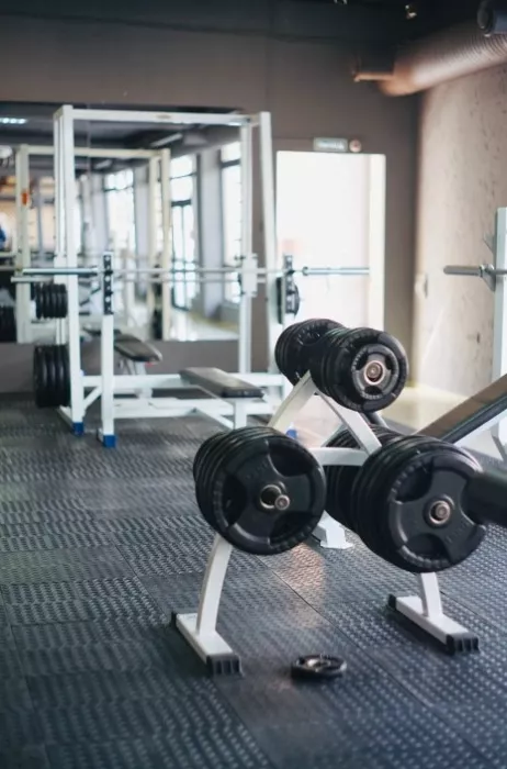 ​Фитнес-клуб "Heavy metal fitness".