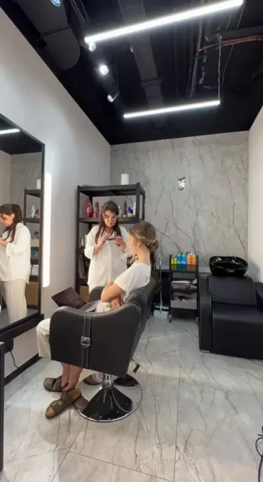Парикмахерская "Sari House of Beauty ".
