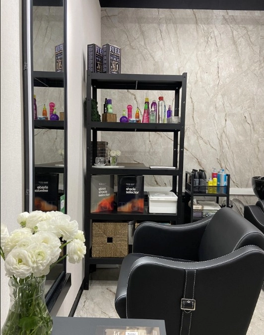 Парикмахерская "Snega beauty bar ".