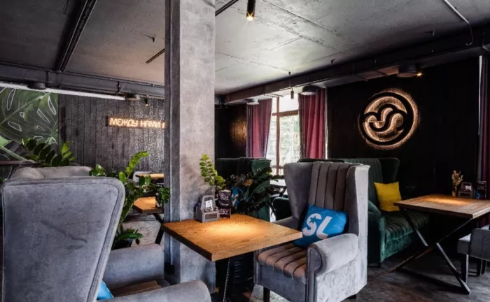 Лаундж-бар "Tooman lounge bar".