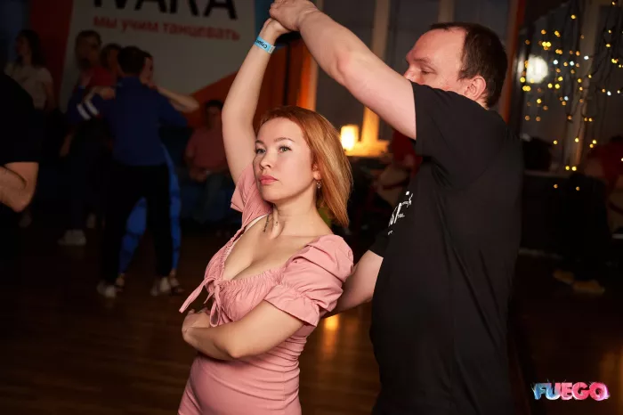 Студия танца "Ивара" на 3-й улице Ямского Поля 