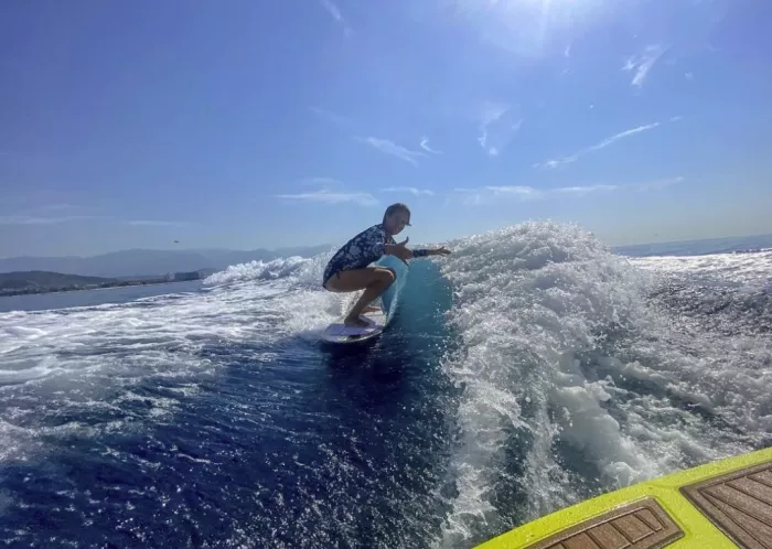 Школа вейк-серфинга "Sochi Surf"