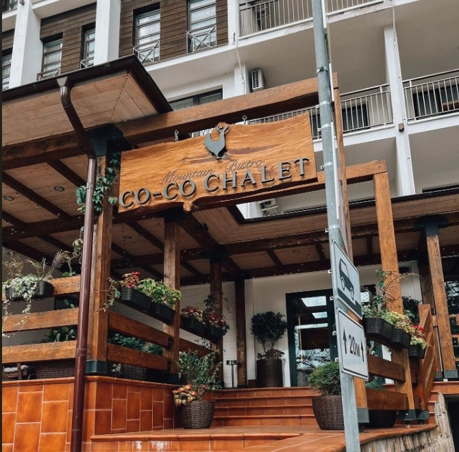​Ресторан "Co-Co Chalet ".