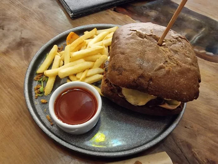 ​Ирландский паб "Harats Irish Pub ".