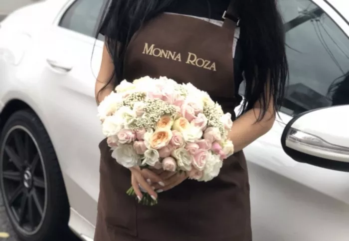 Салон цветов и праздничного оформления «Monna Roza»
