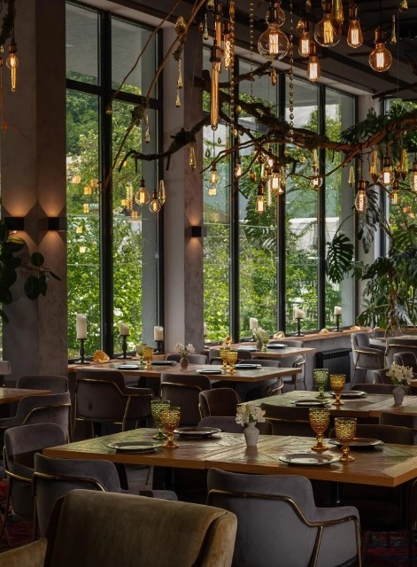 ​Ресторан "Мёд kitchen&bar ".