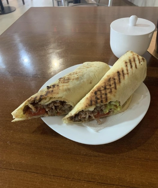 ​Быстрое питание "Kemer Kebab ".