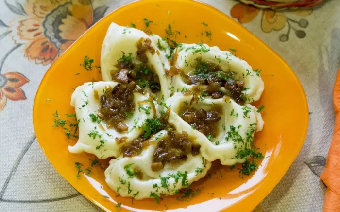 Кафе "Вареничная Хата".
