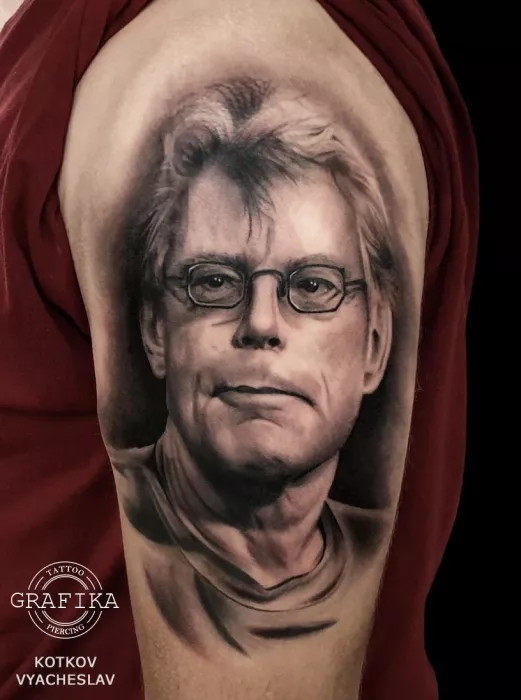 Татуировки и пирсинг "TATTOO GRAFIKA".