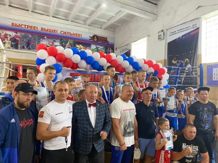 Бойцовский клуб "Сталь"