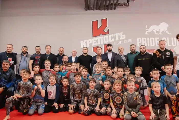 ​Академия единоборств "Крепость".