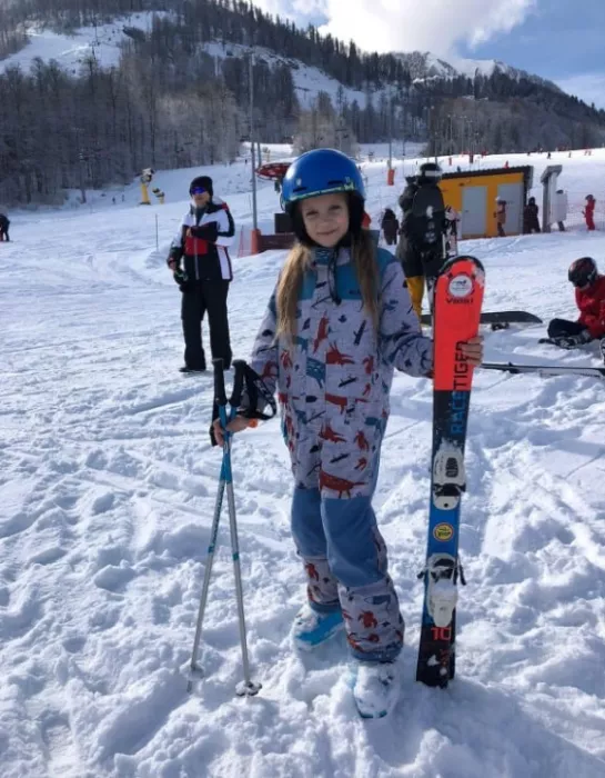 ​Компания "Горностайski".