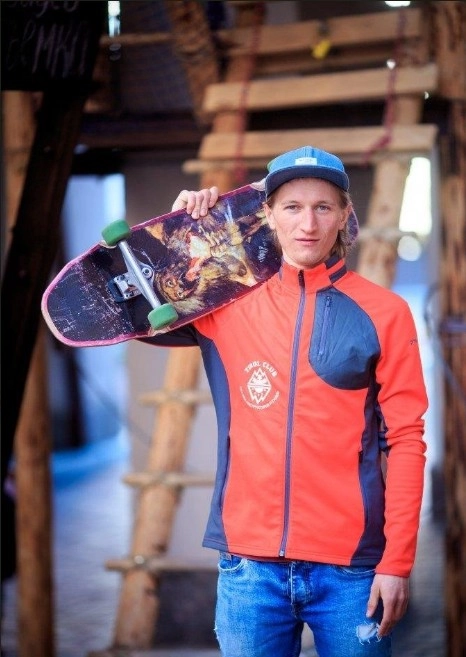 Скалодром "Tirol club ".